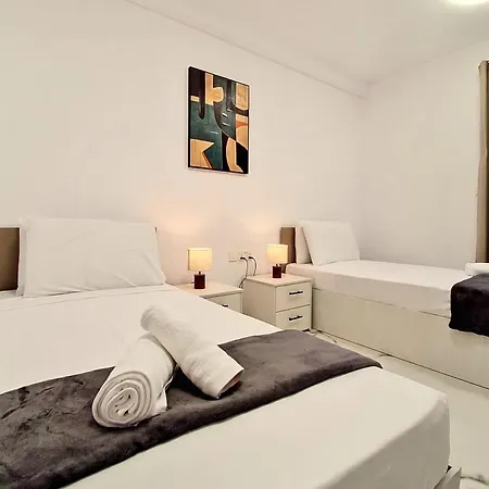 Lägenhet Modern 3br Near