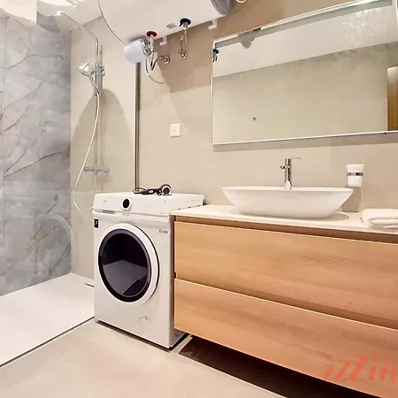 Lägenhet Modern 3br Near