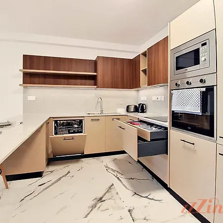 Modern 3br Near Lägenhet *